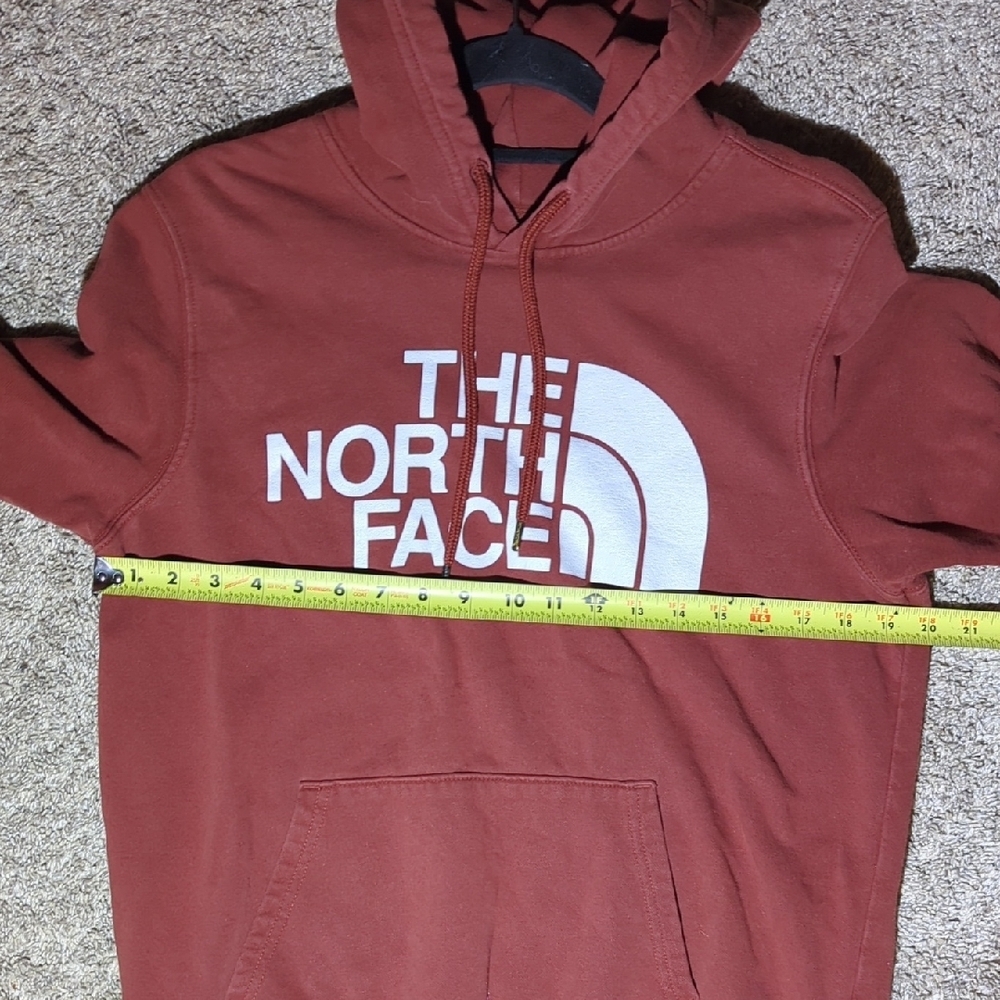 The North Face Men's Maroon Hoodie - Picture 8 of 9